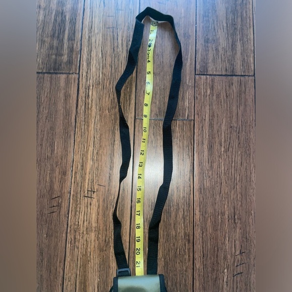 NWT Adidas crossbody bag sport bag phone bag travel bag small bag fall bag - Picture 12 of 16